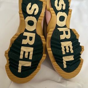 Sorel Kinetic Caribou WP shoes